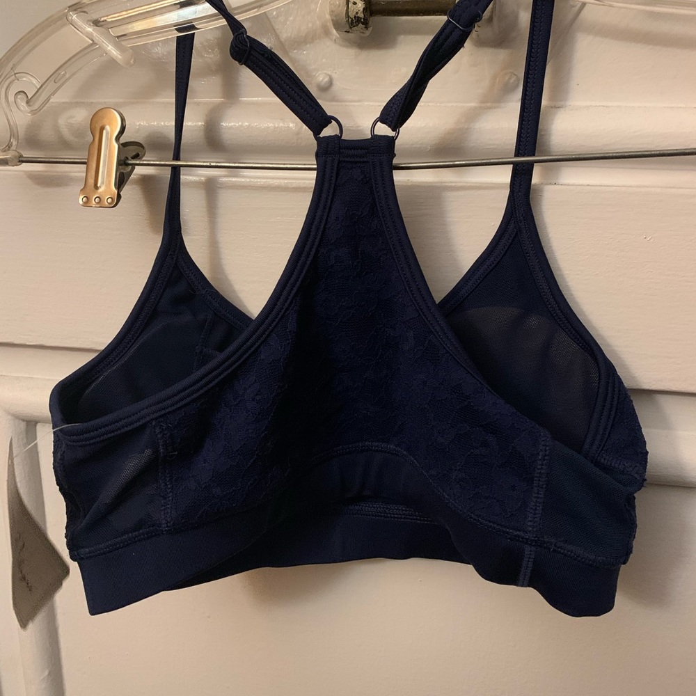 NWT Lacy navy sports bra from Forever 21 Small - Picture 3 of 3